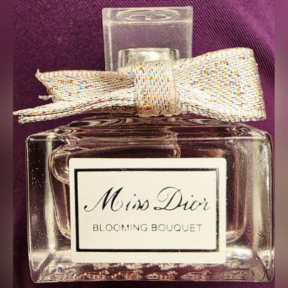 Miss Dior Blooming Bouquet - Picture 3 of 3